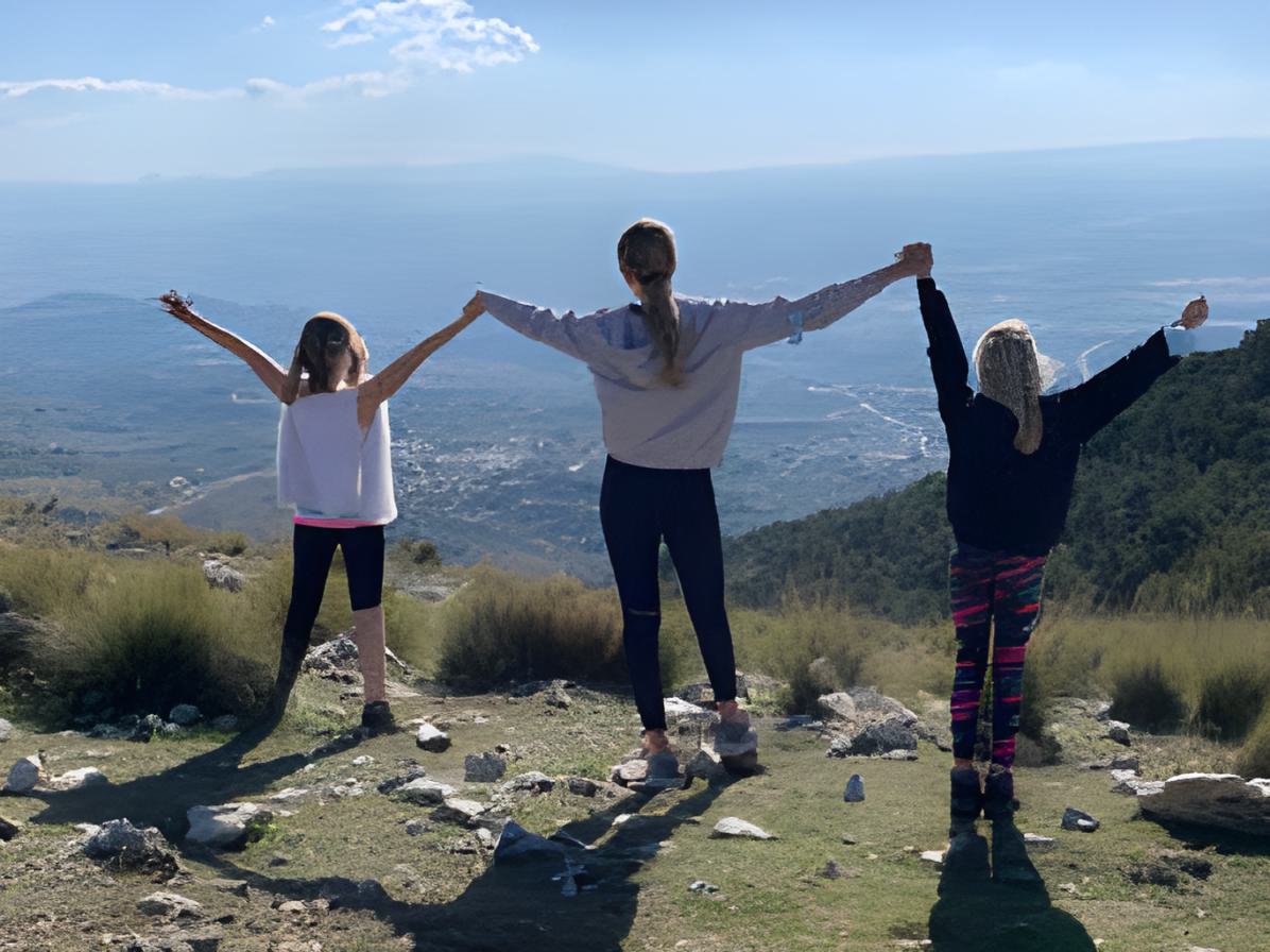 Ásta and Einar, three girls and a dog, Reykjavík, Iceland family